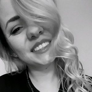 Meet your Posher, Marissa